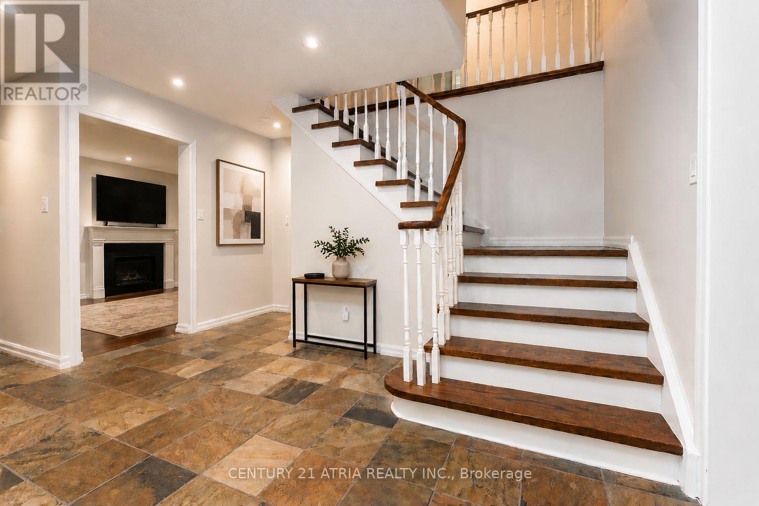 71 German Mills Road, Markham, Ontario  L3T 4H6 - Photo 5 - N13159680