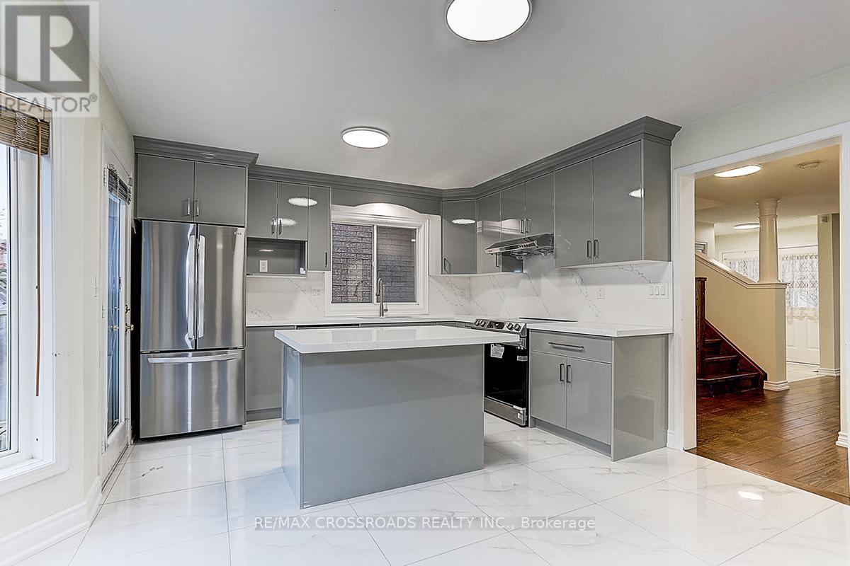 4 Lancelot Lane, Markham, Ontario  L6C 2G4 - Photo 17 - N13159688