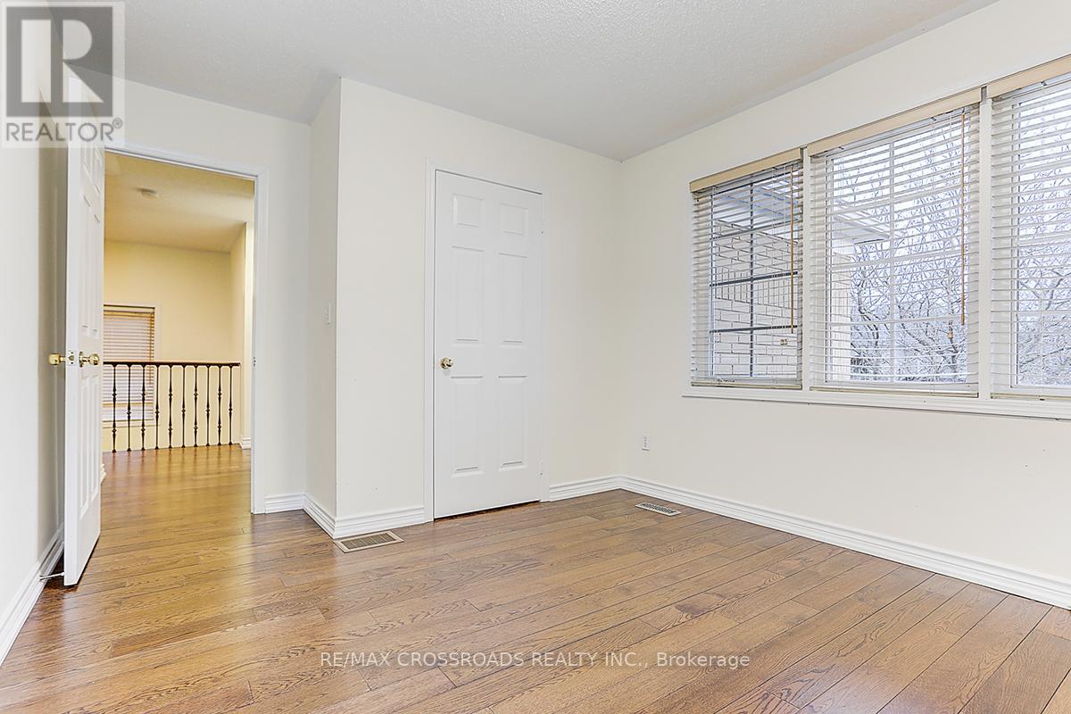 4 Lancelot Lane, Markham, Ontario  L6C 2G4 - Photo 29 - N13159688