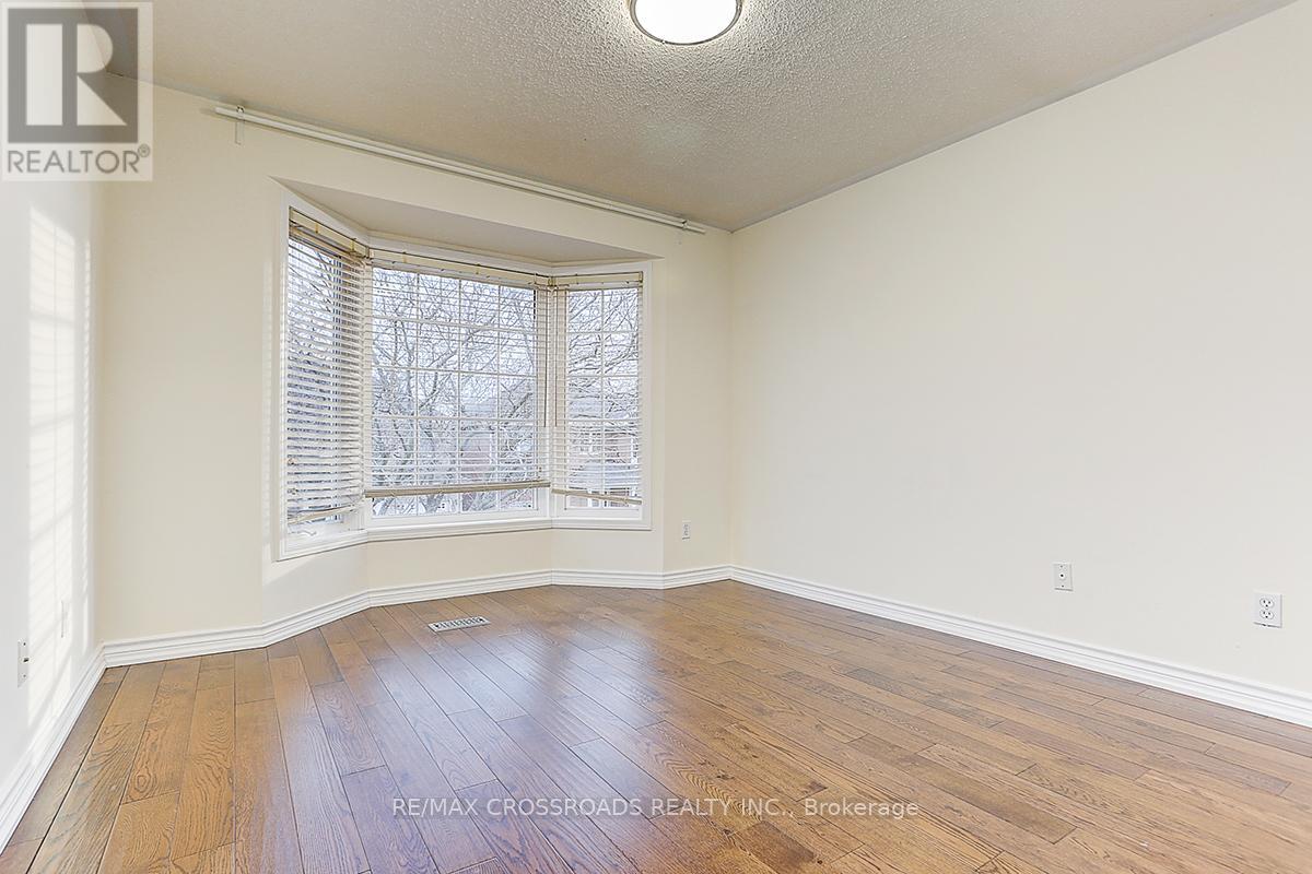 4 Lancelot Lane, Markham, Ontario  L6C 2G4 - Photo 30 - N13159688