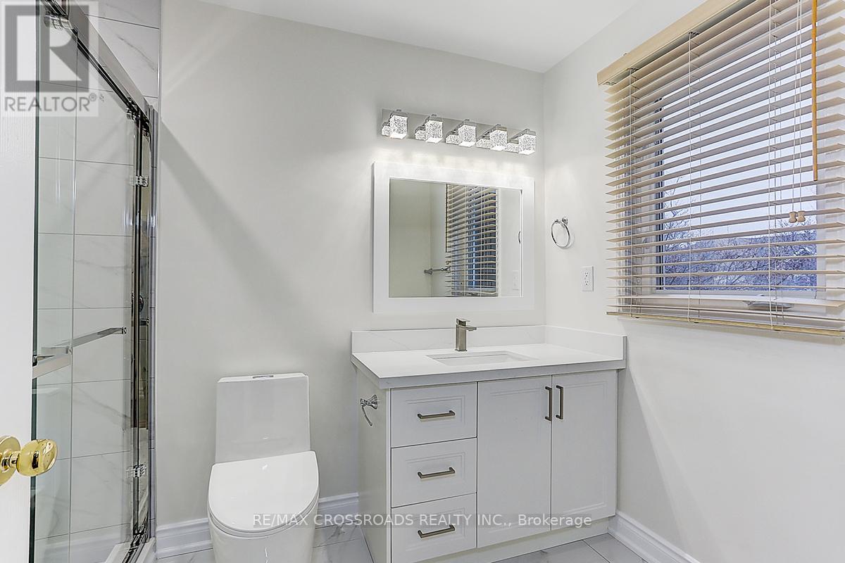 4 Lancelot Lane, Markham, Ontario  L6C 2G4 - Photo 32 - N13159688