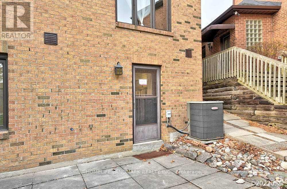 Unit#2 - 23 Pennycross Court, Vaughan, Ontario  L4L 3M6 - Photo 2 - N13159742