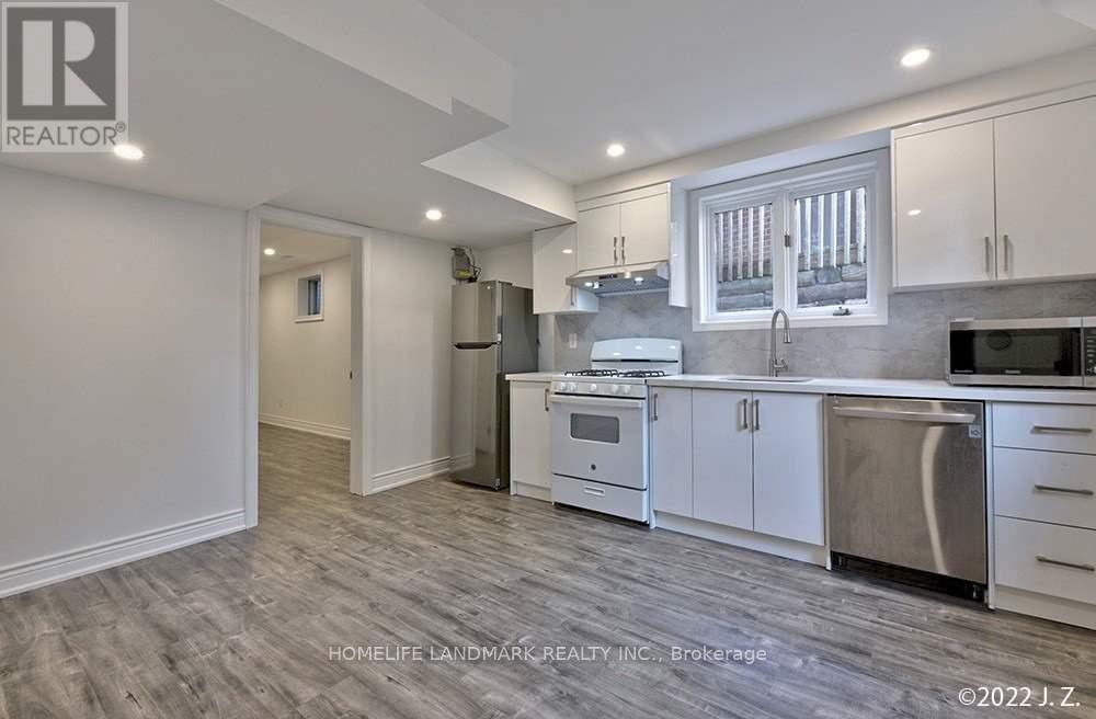 Unit#2 - 23 Pennycross Court, Vaughan, Ontario  L4L 3M6 - Photo 3 - N13159742