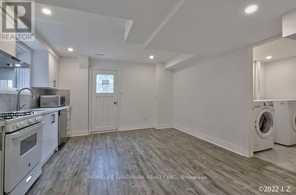Unit#2 - 23 Pennycross Court, Vaughan, Ontario  L4L 3M6 - Photo 5 - N13159742