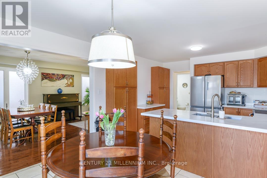 42 Sweet Clover Crescent, Brampton, Ontario  L6R 2Z9 - Photo 17 - W13159668