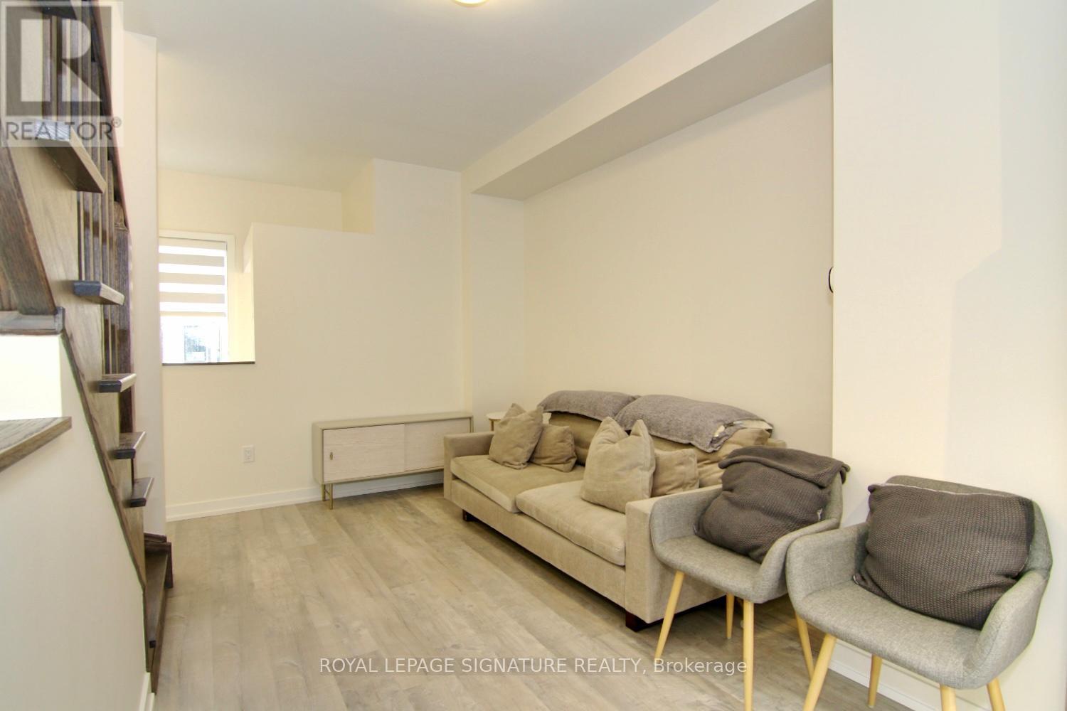 2 - 90 Stanley Greene Boulevard, Toronto, Ontario M3K 0C8 - Photo 3 - W13159684
