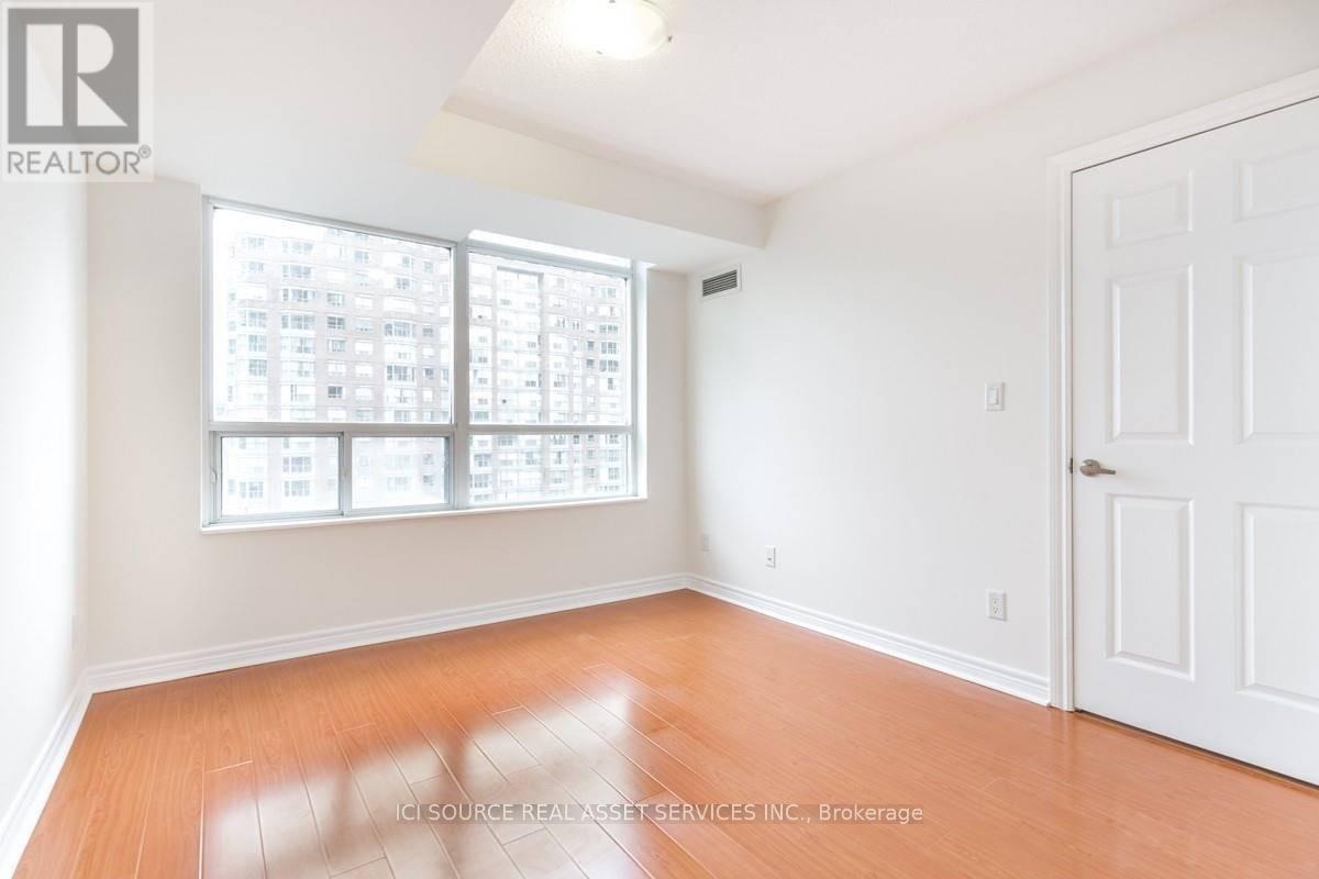 1207 - 310 Burnhamthorpe Road W, Mississauga, Ontario  L5B 4P9 - Photo 4 - W13159754