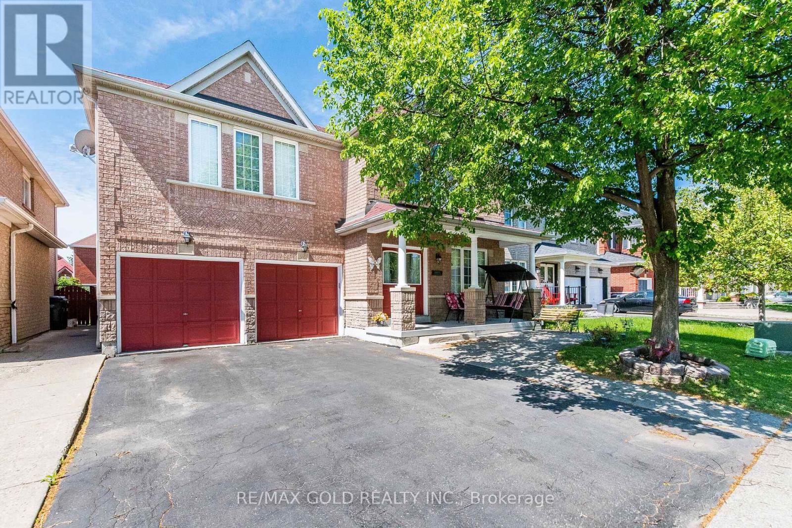 96 BRISDALE DRIVE, Brampton, Ontario