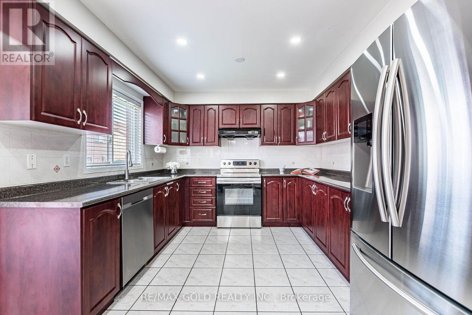 96 Brisdale Drive, Brampton, Ontario  L7A 1S5 - Photo 13 - W13159758