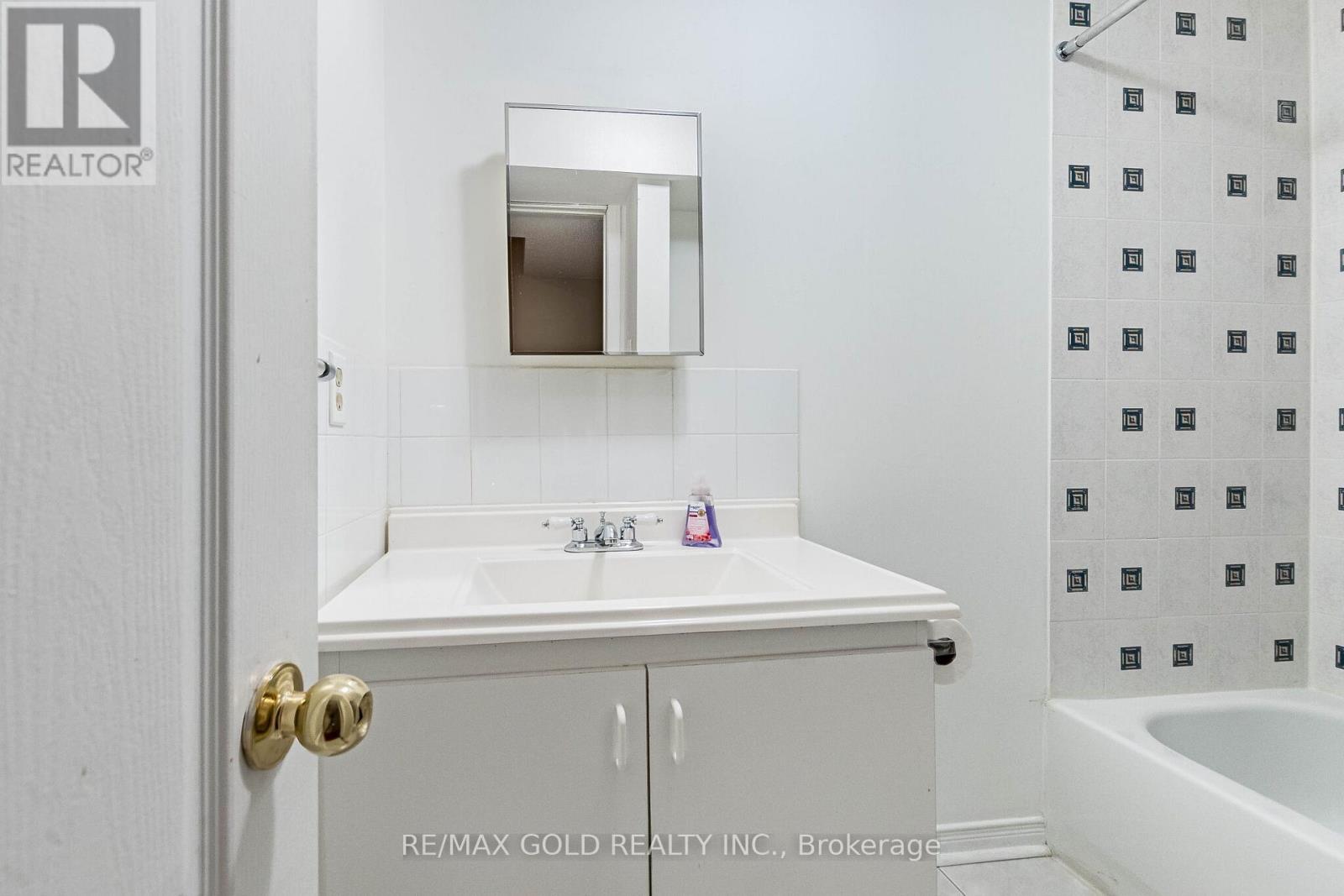 96 Brisdale Drive, Brampton, Ontario  L7A 1S5 - Photo 39 - W13159758
