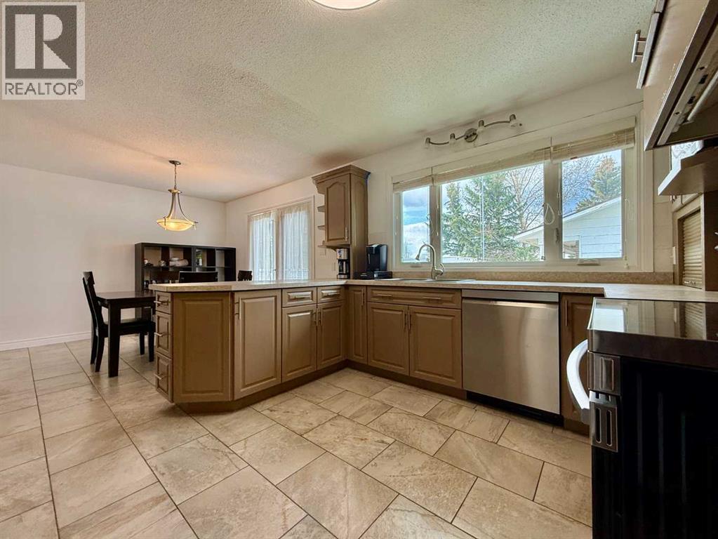 402 3 Street, Wainwright, Alberta  T9W 1A1 - Photo 13 - A2313726