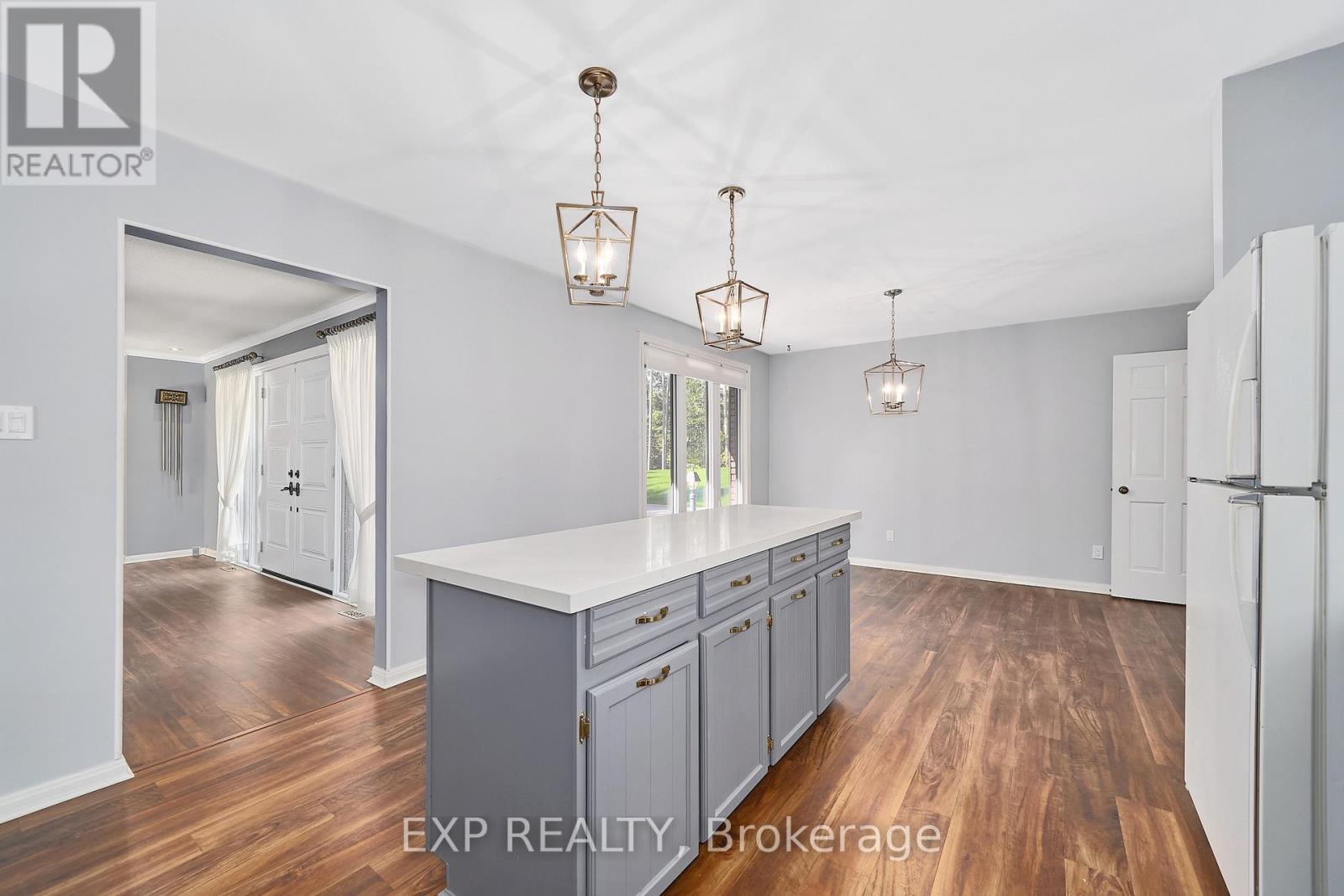 7985 Cedarbrook Trail, Whitby, Ontario  L1M 1L9 - Photo 19 - E13153656