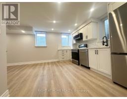 22 GUNN AVENUE, Brantford, Ontario