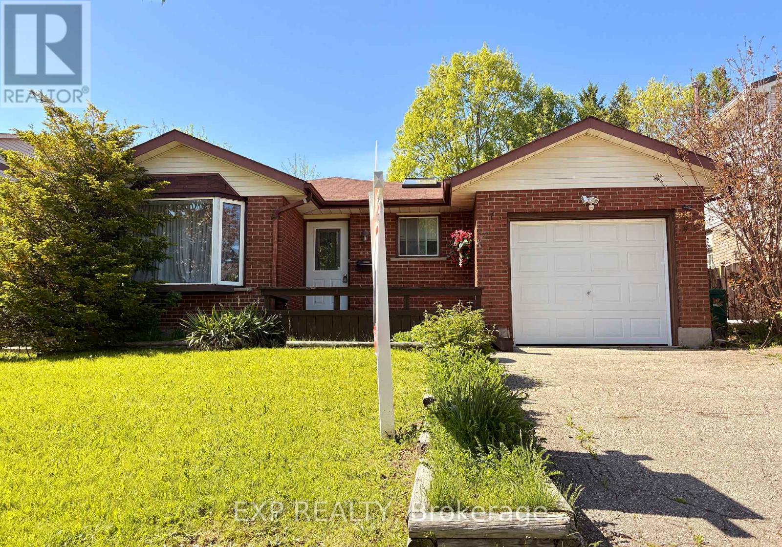 146 Bechtel Drive, Kitchener, Ontario  N2P 1S3 - Photo 2 - X13159710