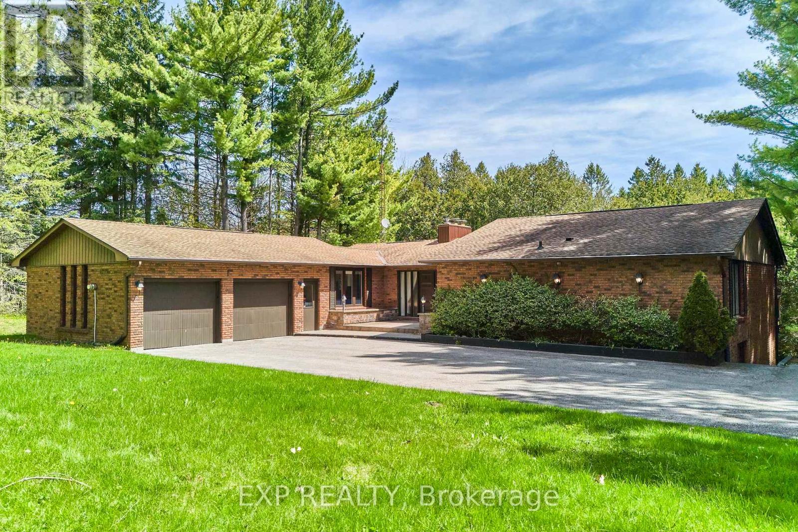7985 Cedarbrook Trail, Whitby, Ontario  L1M 1L9 - Photo 37 - E13153656