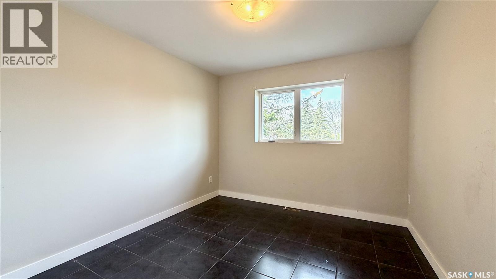 419 S Avenue S, Saskatoon, Saskatchewan  S7M 3A3 - Photo 14 - SK036551