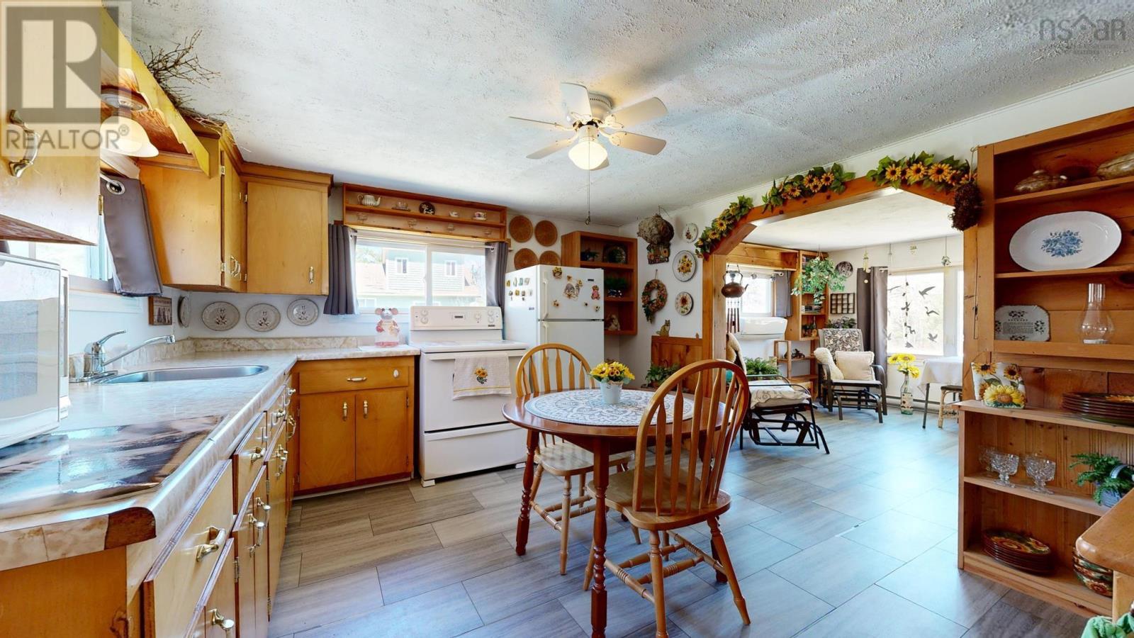 545 12 Highway, Chester Basin, Nova Scotia  B0J 1K0 - Photo 14 - 202611070