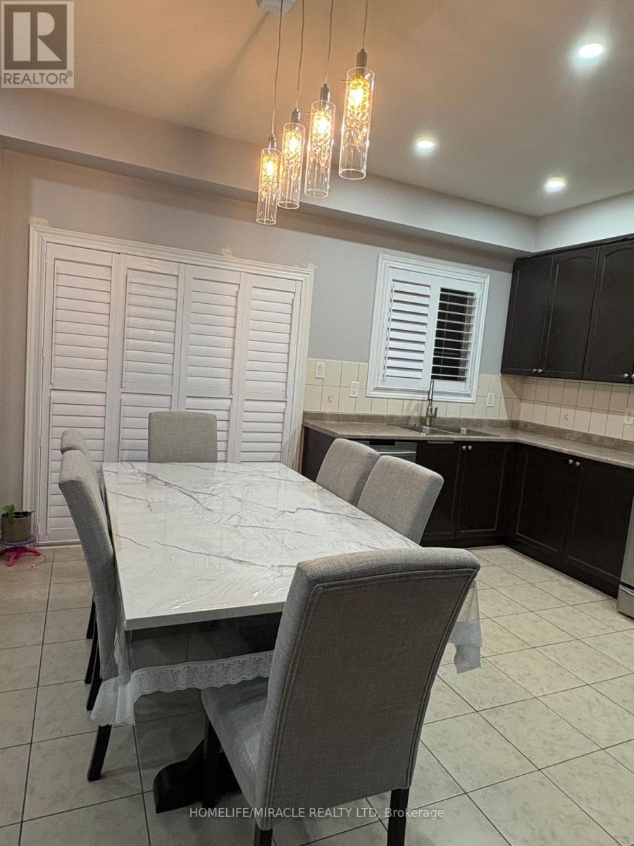 26 Country Ridge Court, Brampton, Ontario  L6P 3S2 - Photo 21 - W13159404