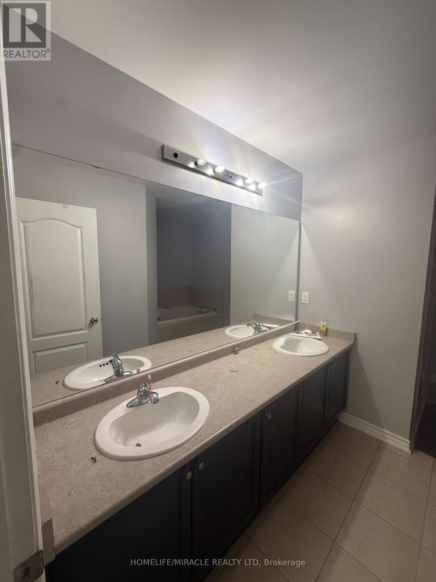 26 Country Ridge Court, Brampton, Ontario  L6P 3S2 - Photo 26 - W13159404