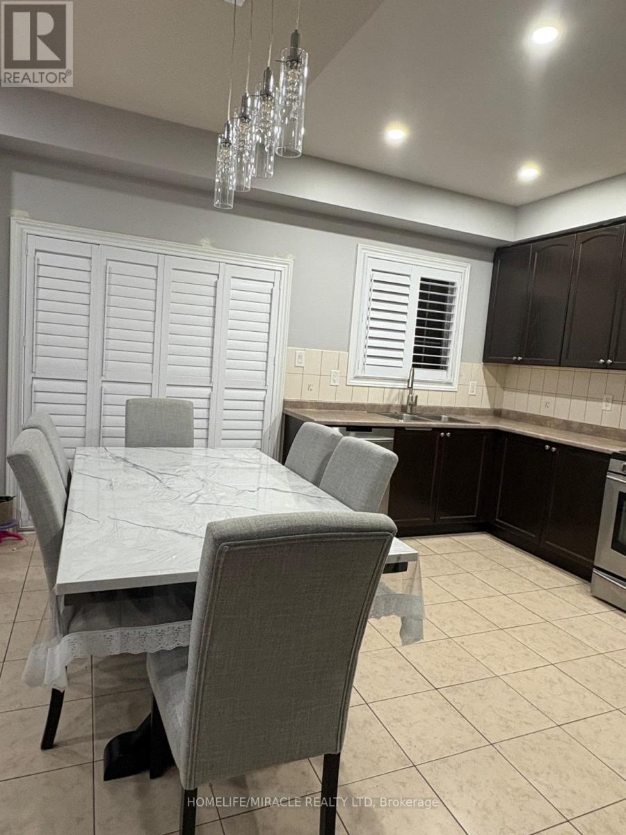 26 Country Ridge Court, Brampton, Ontario  L6P 3S2 - Photo 20 - W13159404