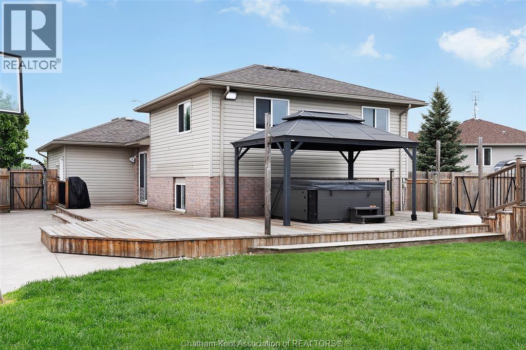 67 Azar Avenue, Tilbury, Ontario  N0P 2L0 - Photo 11 - 26011342