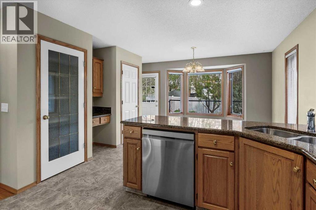 100 Macewan Park Manor NW, Calgary, Alberta  T3K 4G6 - Photo 12 - A2312914
