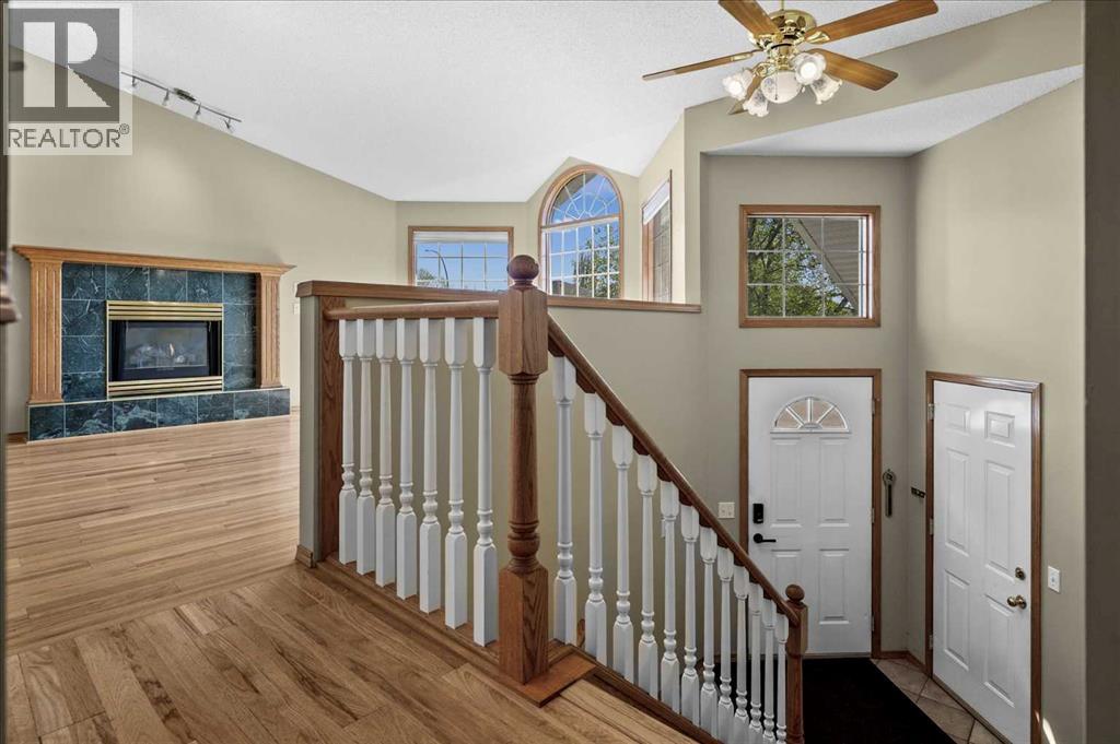 100 Macewan Park Manor NW, Calgary, Alberta  T3K 4G6 - Photo 4 - A2312914