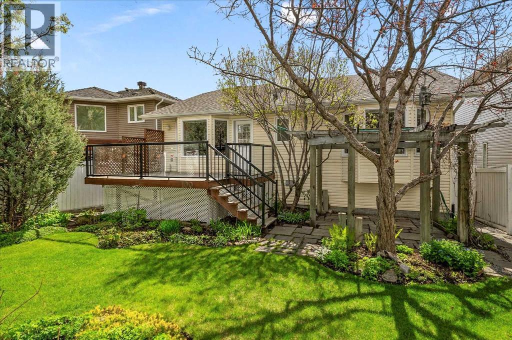 100 Macewan Park Manor NW, Calgary, Alberta  T3K 4G6 - Photo 45 - A2312914