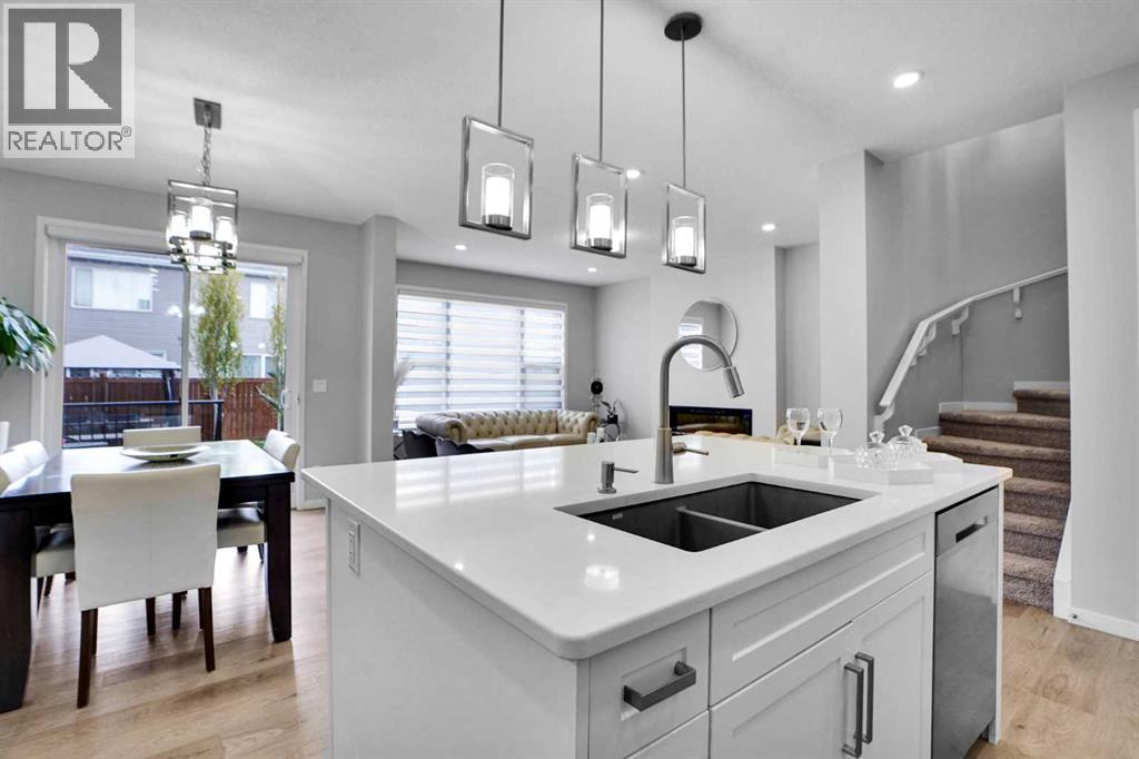 28 Carringsby Avenue NW, Calgary, Alberta  T3P 1R9 - Photo 8 - A2313479