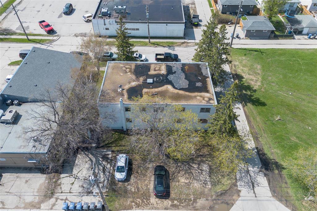 755 Luxton Place, Winnipeg, Manitoba  R2X 1N2 - Photo 46 - 202611380