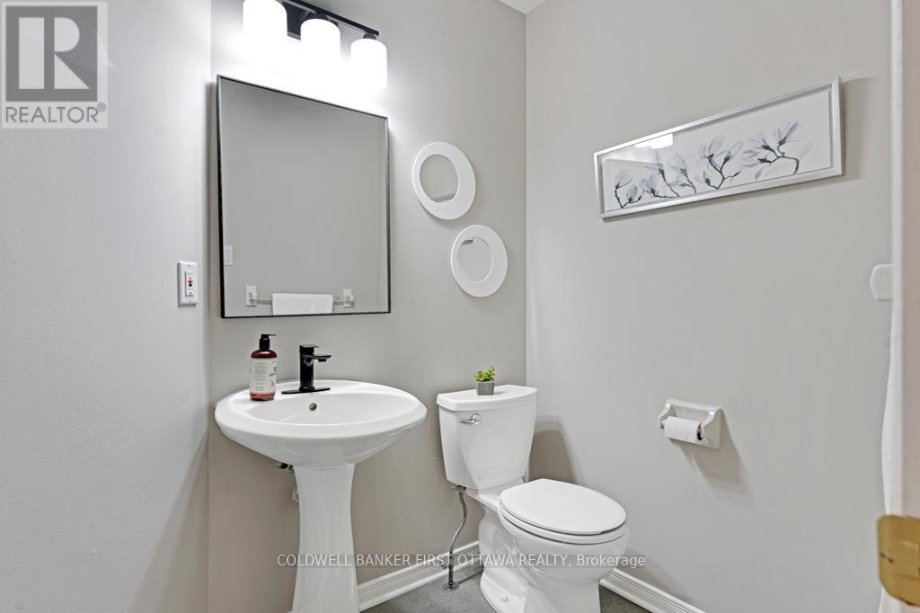 5525 Pettapiece Crescent, Ottawa, Ontario  K4M 1C6 - Photo 19 - X13159806