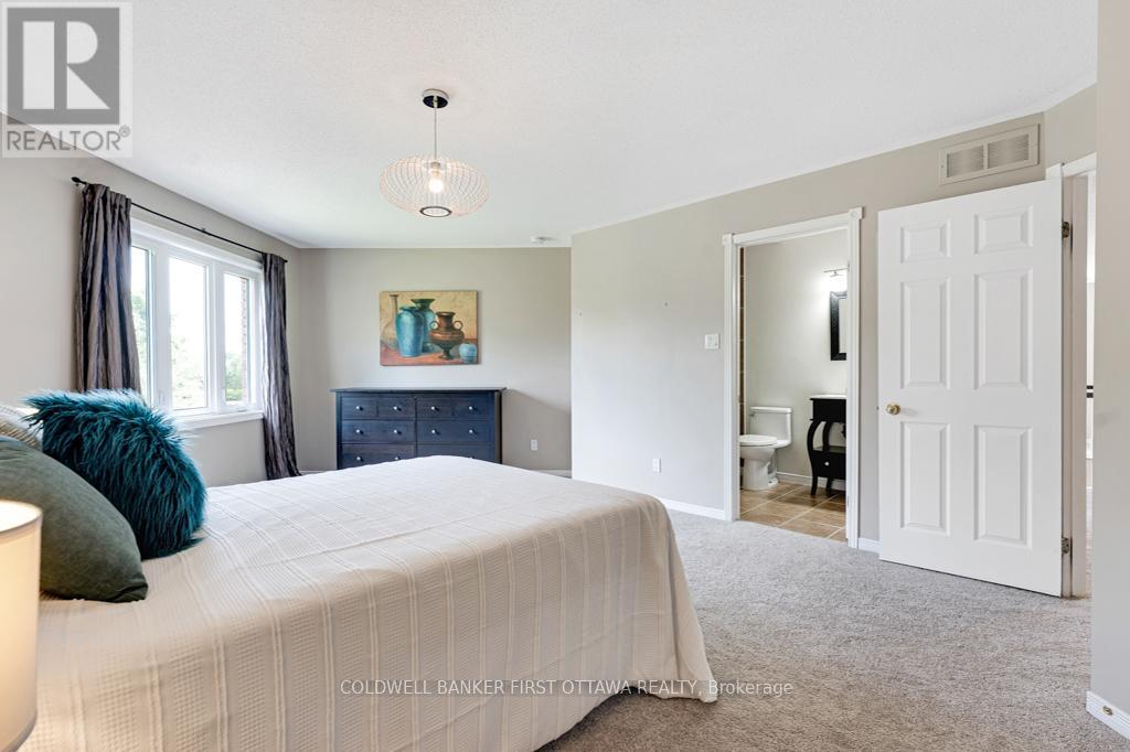 5525 Pettapiece Crescent, Ottawa, Ontario  K4M 1C6 - Photo 27 - X13159806
