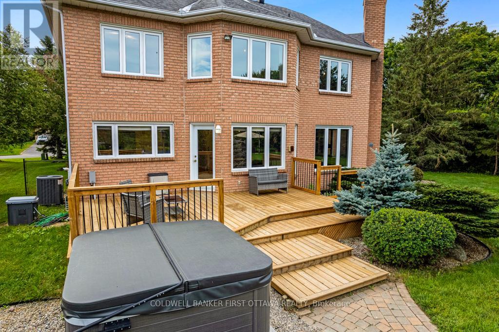 5525 Pettapiece Crescent, Ottawa, Ontario  K4M 1C6 - Photo 43 - X13159806