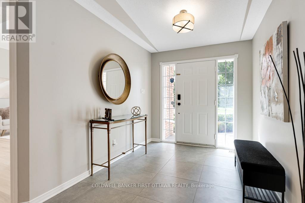 5525 Pettapiece Crescent, Ottawa, Ontario  K4M 1C6 - Photo 5 - X13159806