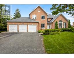 5525 PETTAPIECE CRESCENT, Ottawa, Ontario