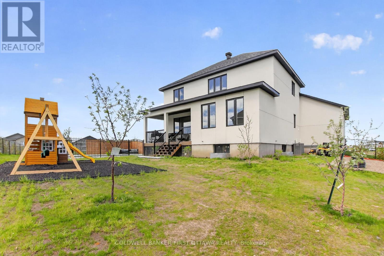 207 Owen Lucas Street, Mcnab/braeside, Ontario  K7S 3G8 - Photo 44 - X13159828