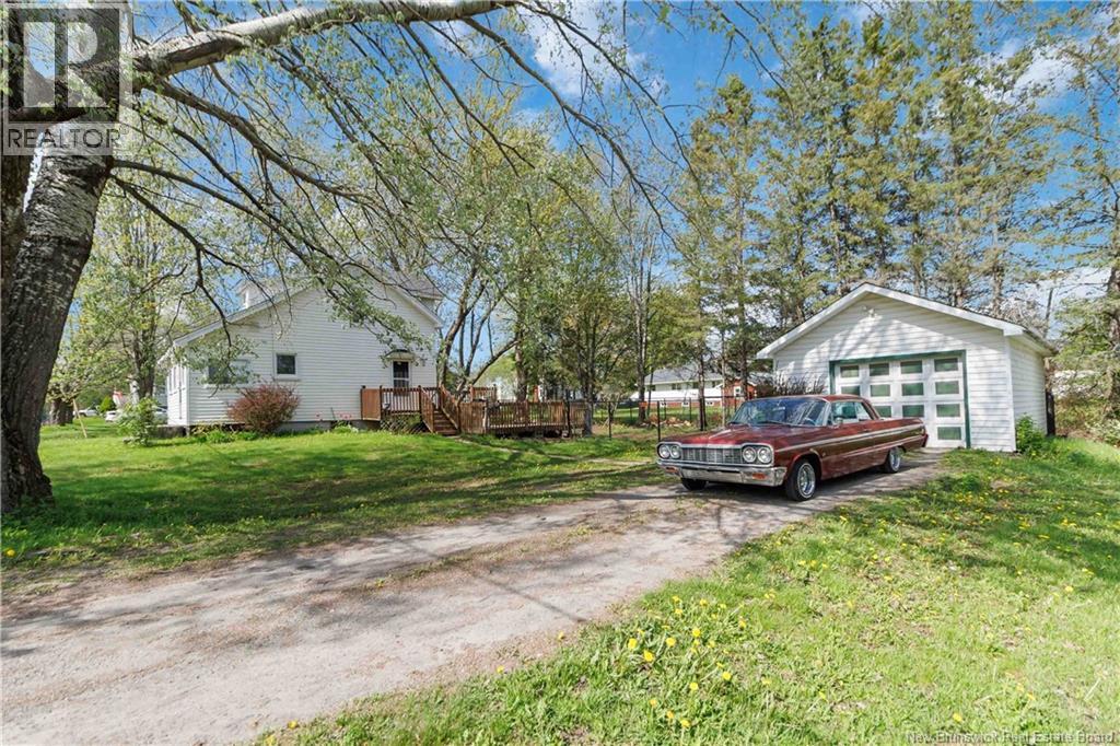 61 Smith, Salisbury, New Brunswick  E4J 2R9 - Photo 4 - NB140053