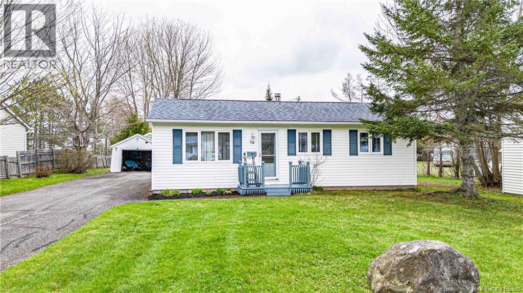 10 Daulphin Drive, Fredericton, New Brunswick  E3A 4P5 - Photo 1 - NB139897