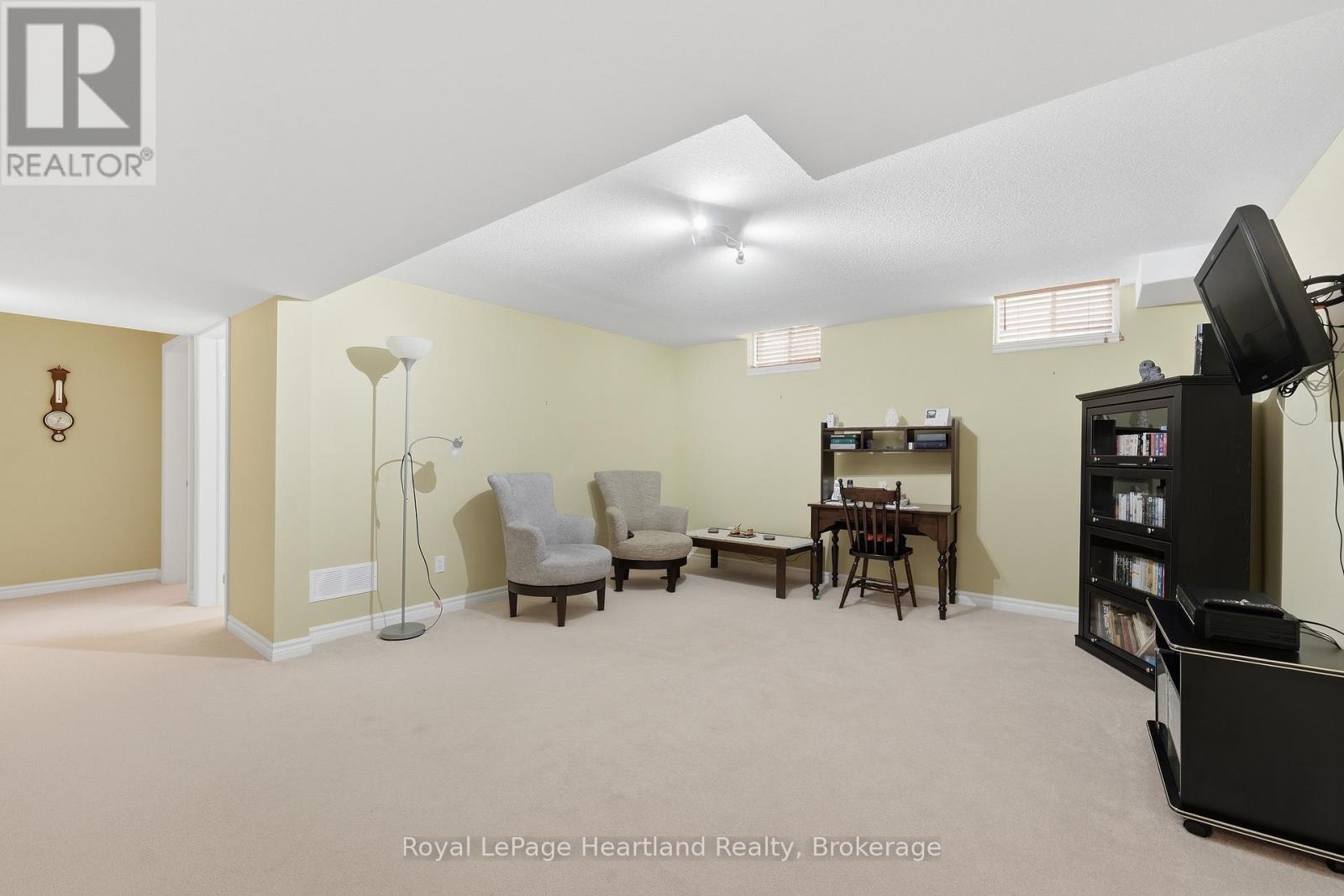 36 Stornoway Crescent, Huron East, Ontario  N0K 1W0 - Photo 22 - X13159816