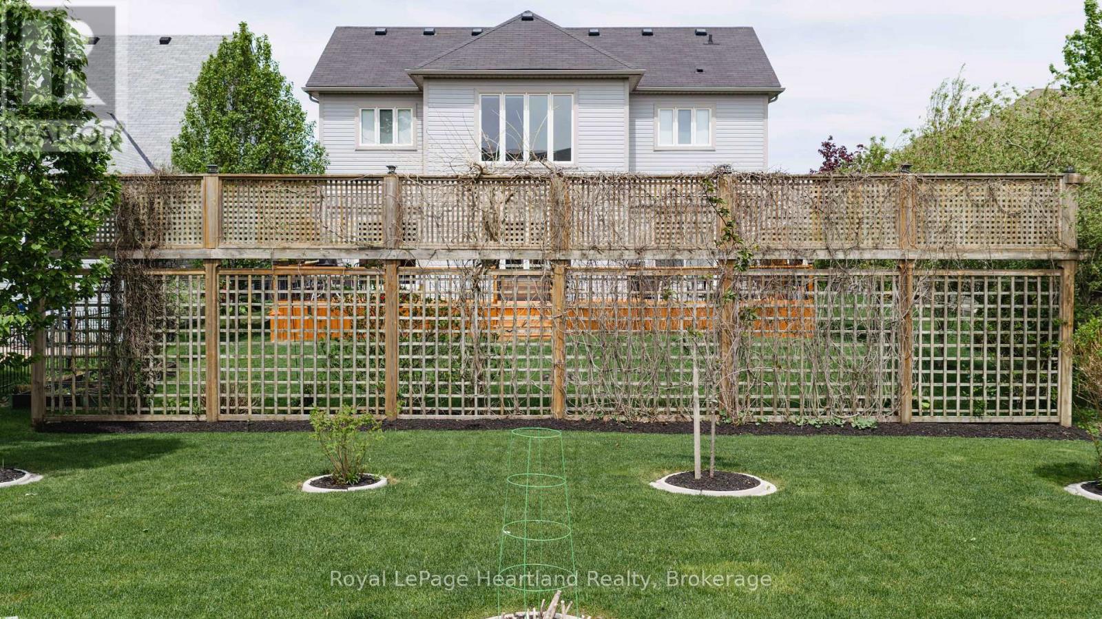 36 Stornoway Crescent, Huron East, Ontario  N0K 1W0 - Photo 33 - X13159816