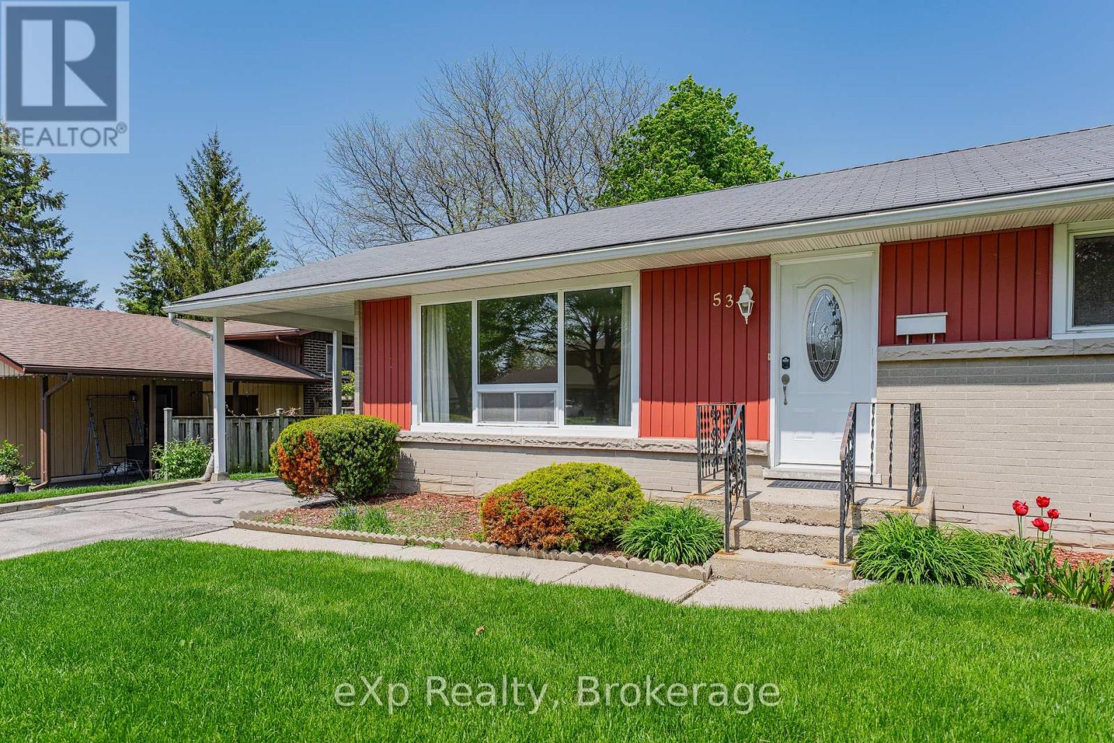 53 Woodland Drive, Cambridge, Ontario  N1R 2X7 - Photo 2 - X13159854