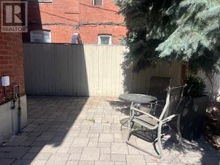 Back Studio Apartment - 335 Palmerston Boulevard, Toronto, Ontario  M6G 2N5 - Photo 6 - C13158734