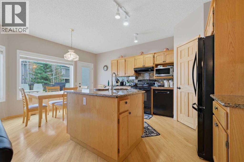 52 Edgebrook Rise NW, Calgary, Alberta  T3A 4Z9 - Photo 11 - A2313275