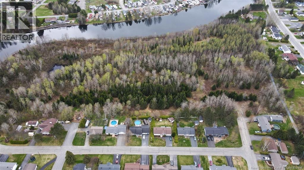52 Témis Street, Saint-Jacques, New Brunswick  E7B 1J3 - Photo 7 - NB140054