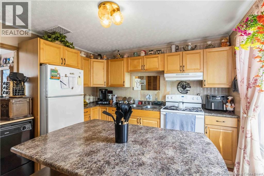 642 Maclaren Avenue, Fredericton, New Brunswick  E3A 3L2 - Photo 12 - NB139859