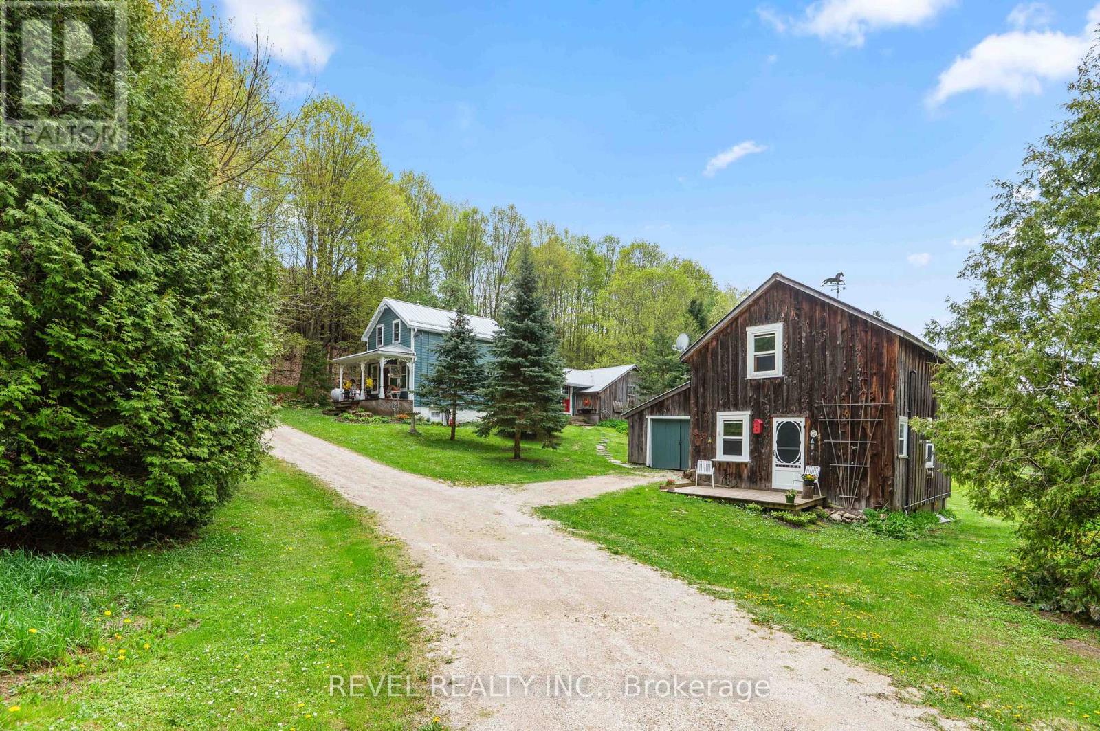 494456 Traverston Road, West Grey, Ontario  N0H 1H0 - Photo 1 - X13159796
