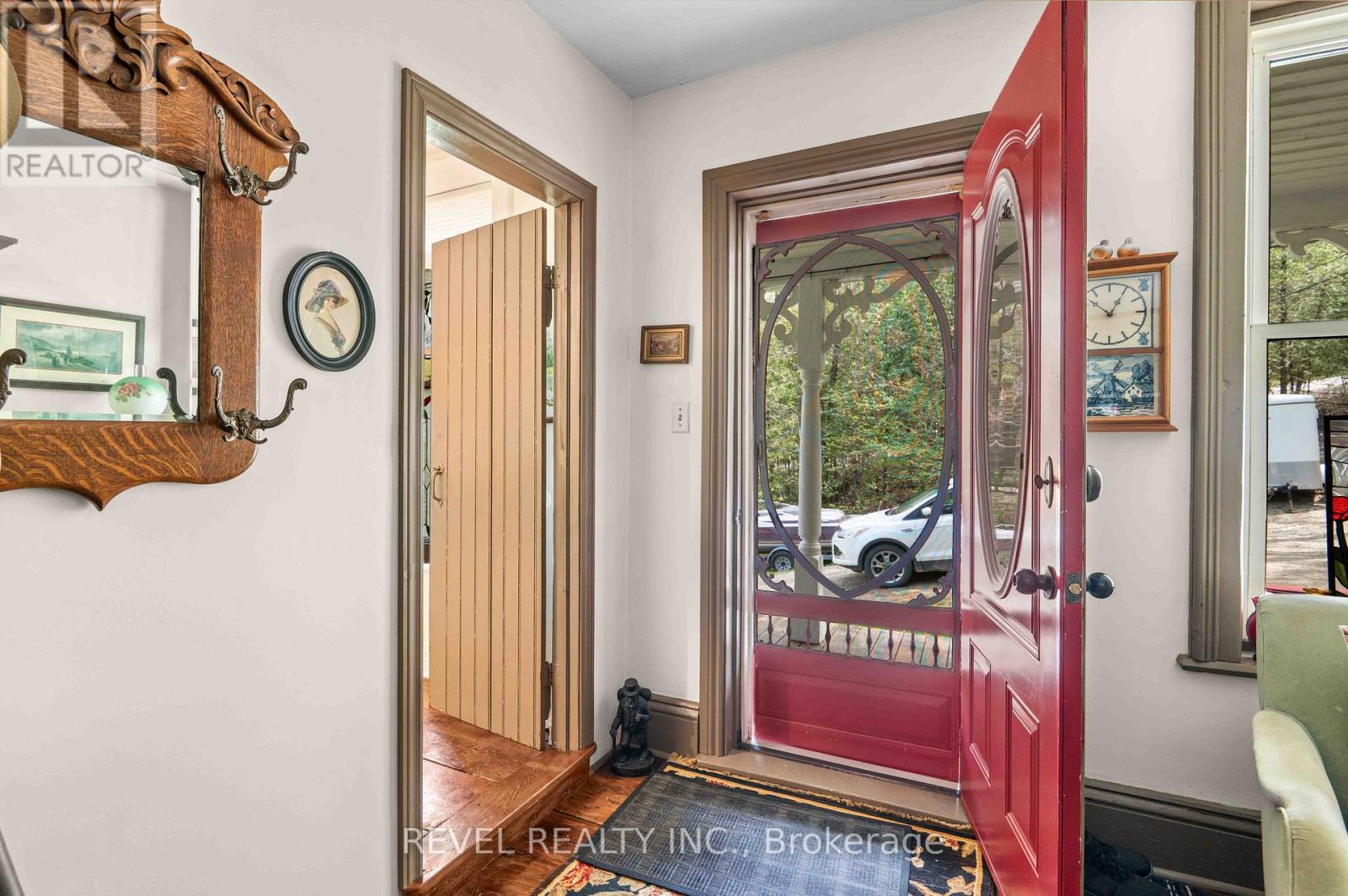 494456 Traverston Road, West Grey, Ontario  N0H 1H0 - Photo 5 - X13159796