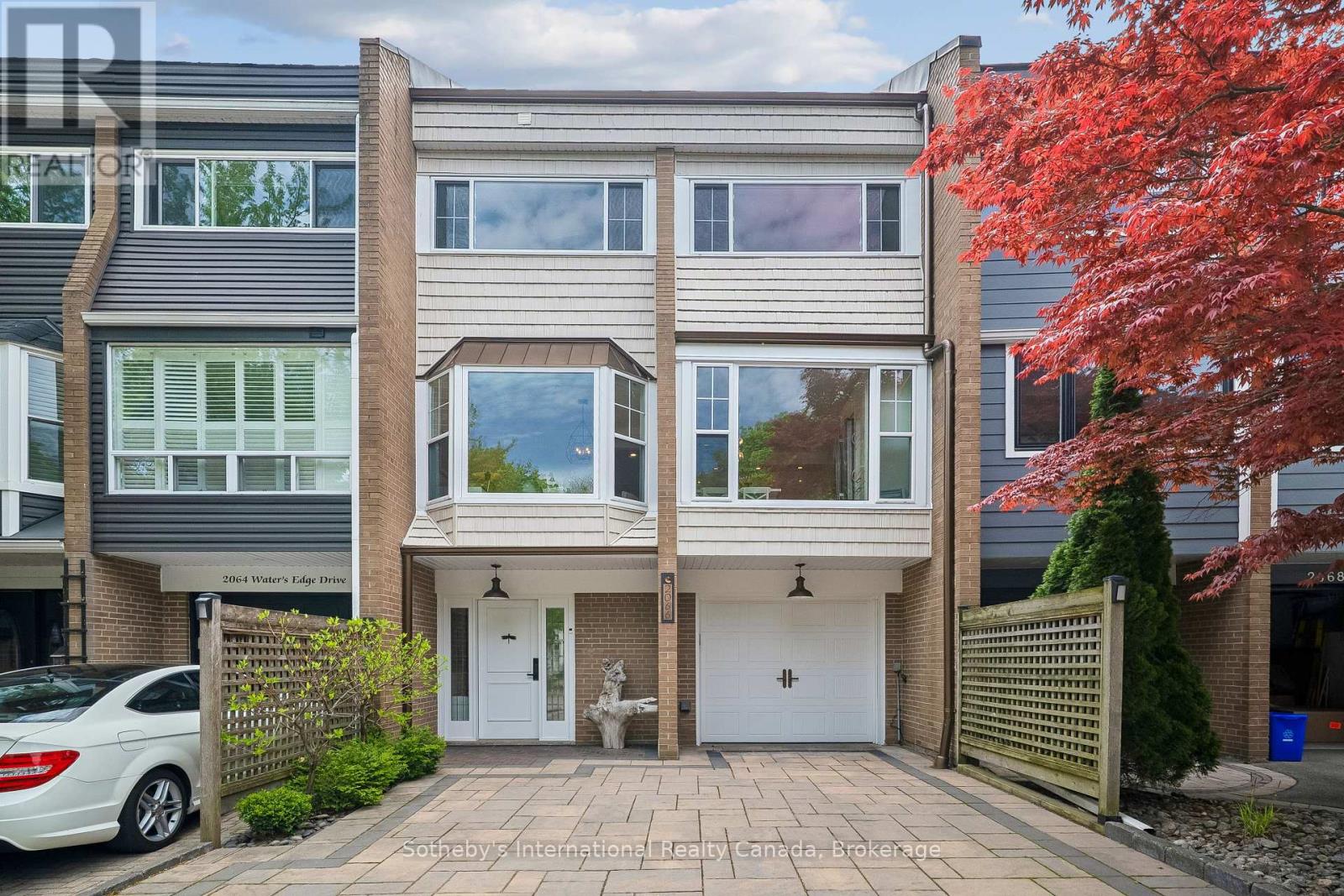 2066 Water's Edge Drive, Oakville, Ontario  L6L 1A4 - Photo 3 - W13159900