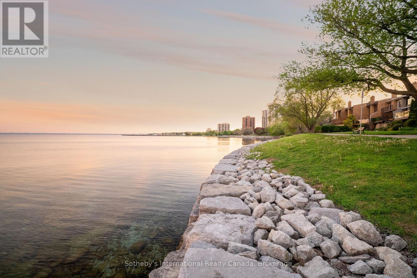 2066 Water's Edge Drive, Oakville, Ontario  L6L 1A4 - Photo 45 - W13159900