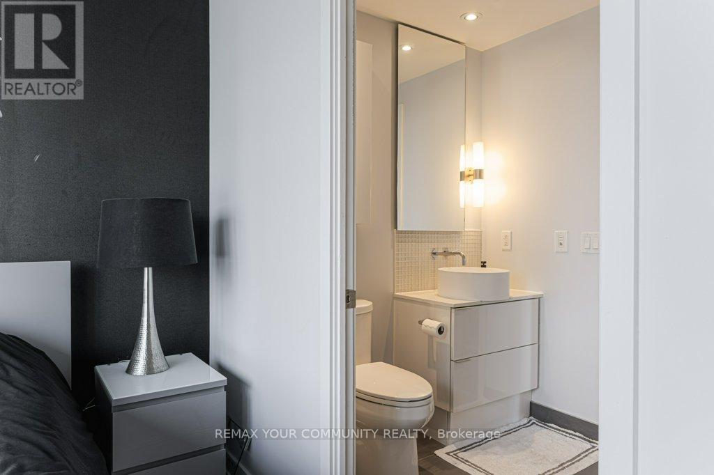 1312 - 185 Roehampton Avenue, Toronto, Ontario  M4P 1R4 - Photo 20 - C13159906